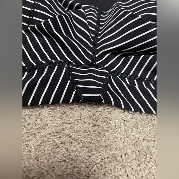 Lululemon Parallel Stripe Speed Tight + Tank - Picture 4 of 15